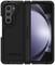 Smartfon w solidnej, czarnej obudowie ochronnej OtterBox. Etui zapewnia kompleksową ochronę z wzmocnionymi narożnikami.