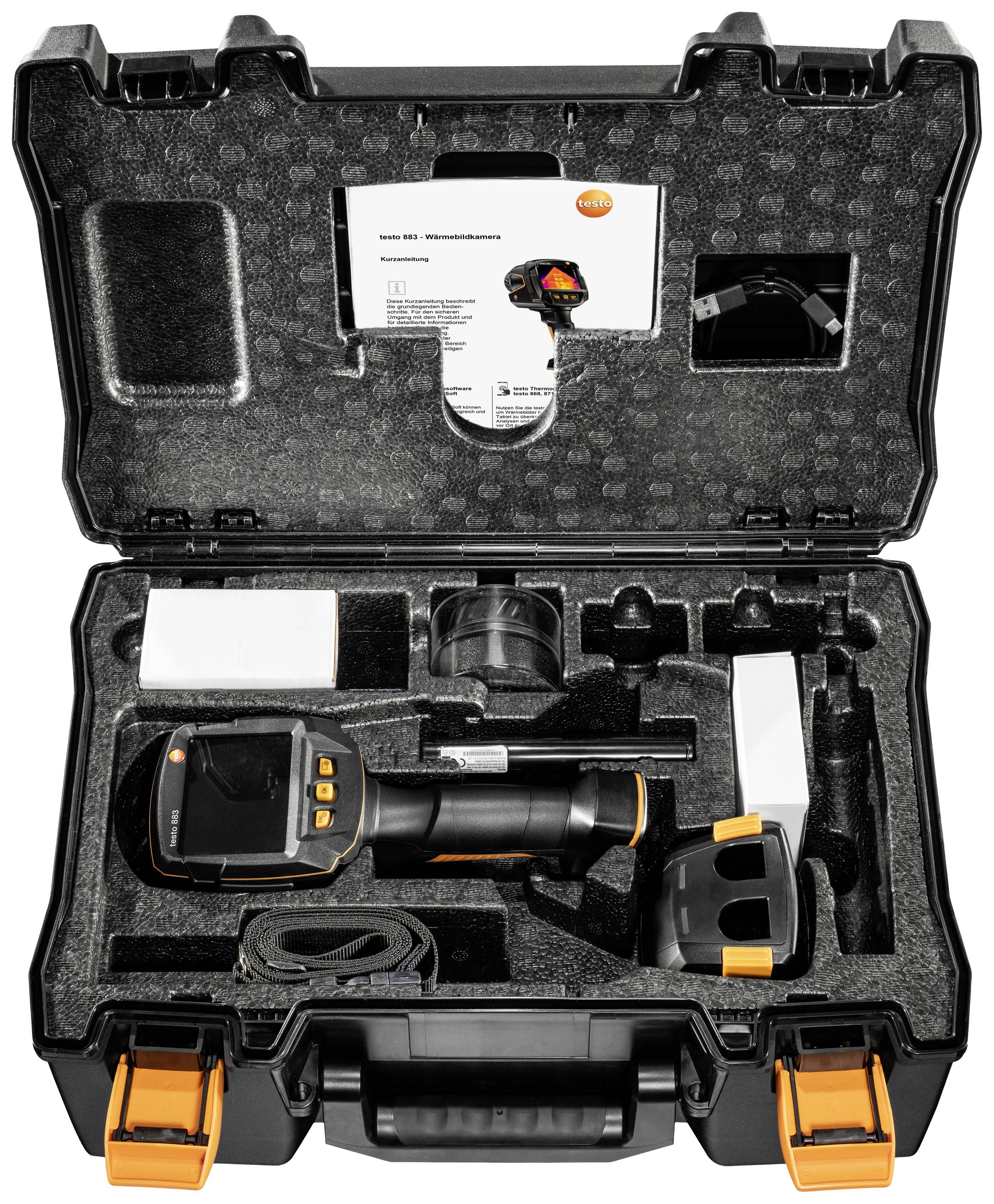 Otwarty czarny kufer prezentuje kamerę termowizyjną z osprzętem, starannie ułożoną w dopasowanej wkładce piankowej.