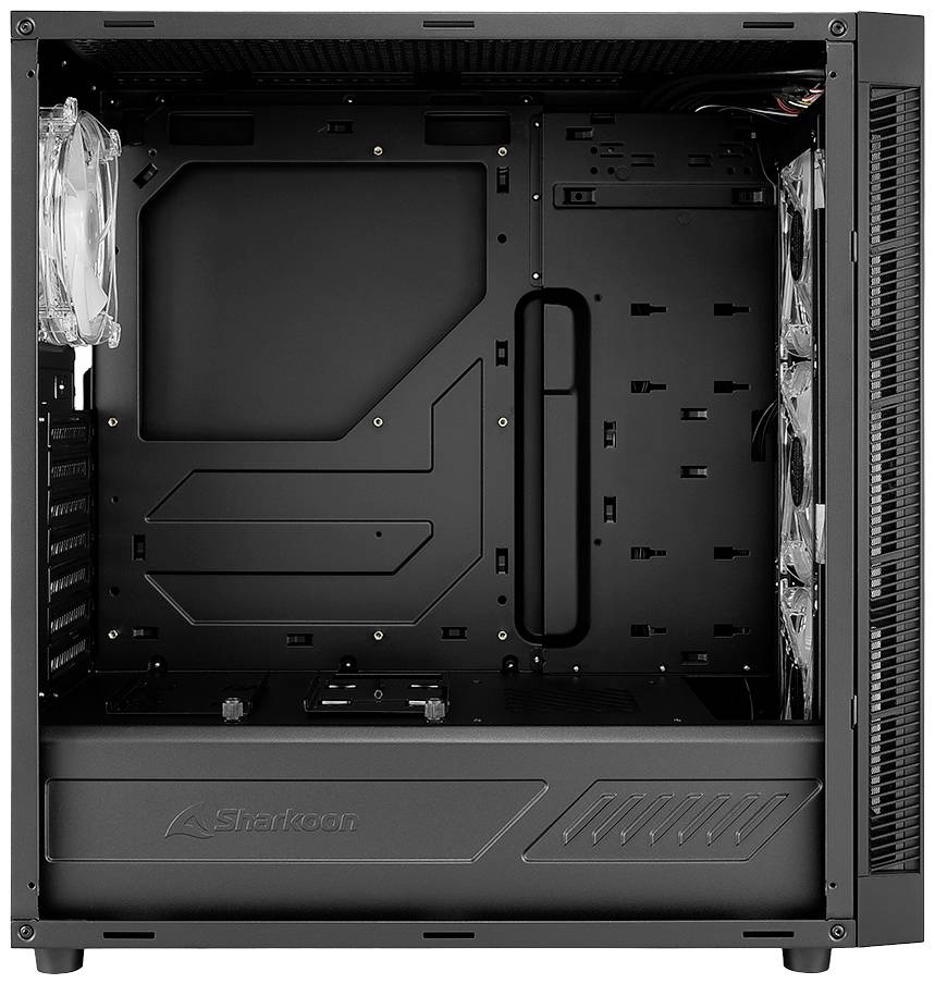 Obudowa komputera w kolorze czarnym z otwartą konstrukcją i wentylatorami z przodu i tyłu. Dużo miejsca na rozbudowę sprzętową.