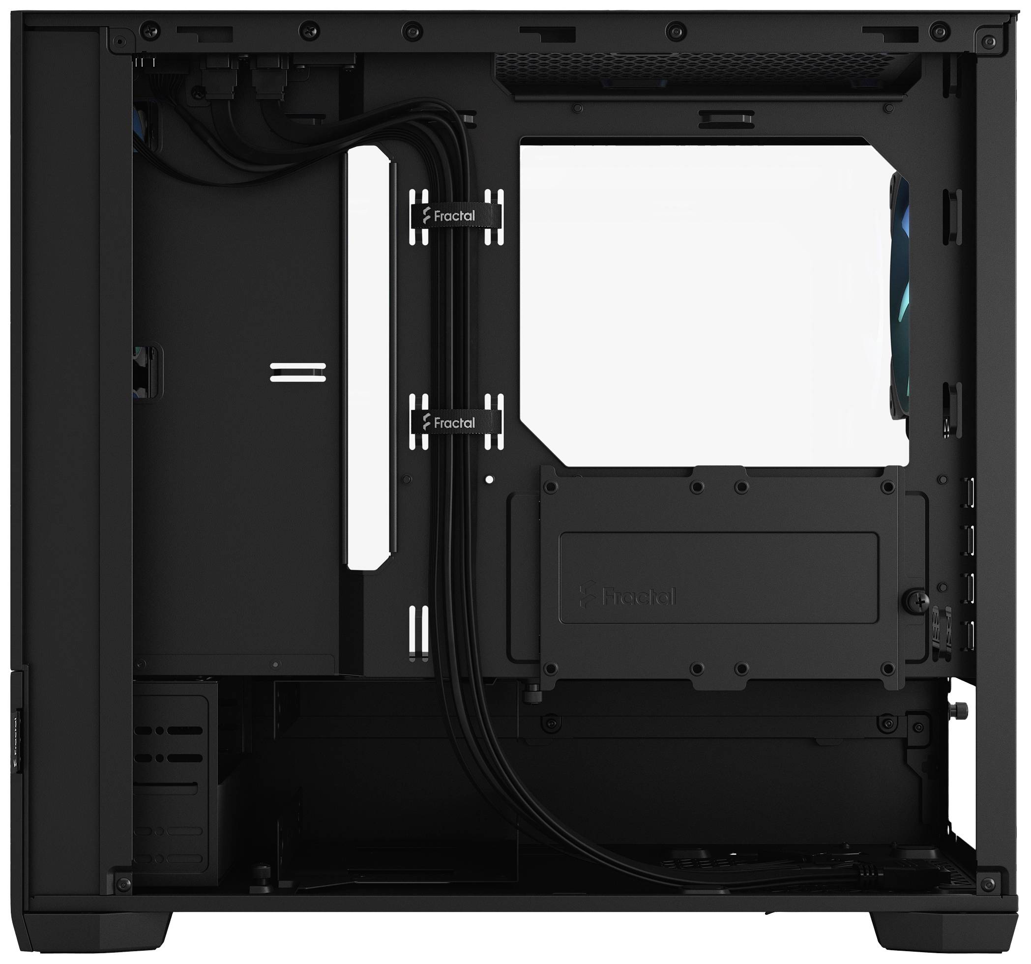 Widok otwartej, czarnej obudowy komputera z zarządzaniem kablami. Bez zamontowanych komponentów. Okno boczne jest wyraźnie widoczne.