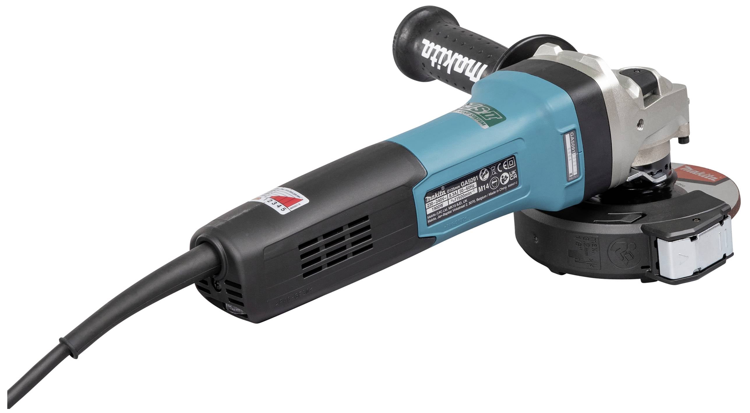 Niebieska szlifierka kątowa z czarnym uchwytem i przewodem sieciowym leży na białym tle.