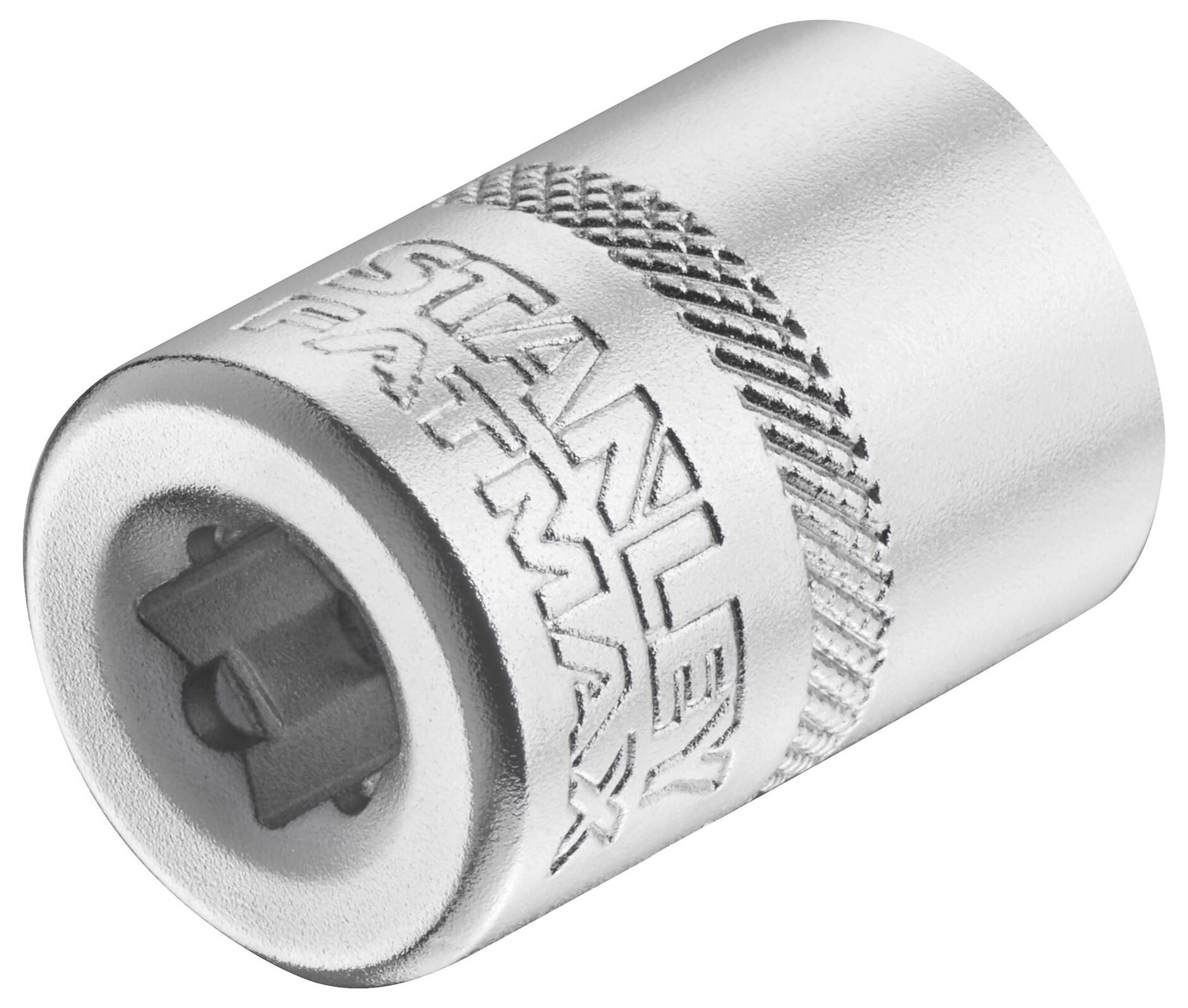 Metalowy uchwyt klucza nasadowego z napisem 'Stanley FatMax'.