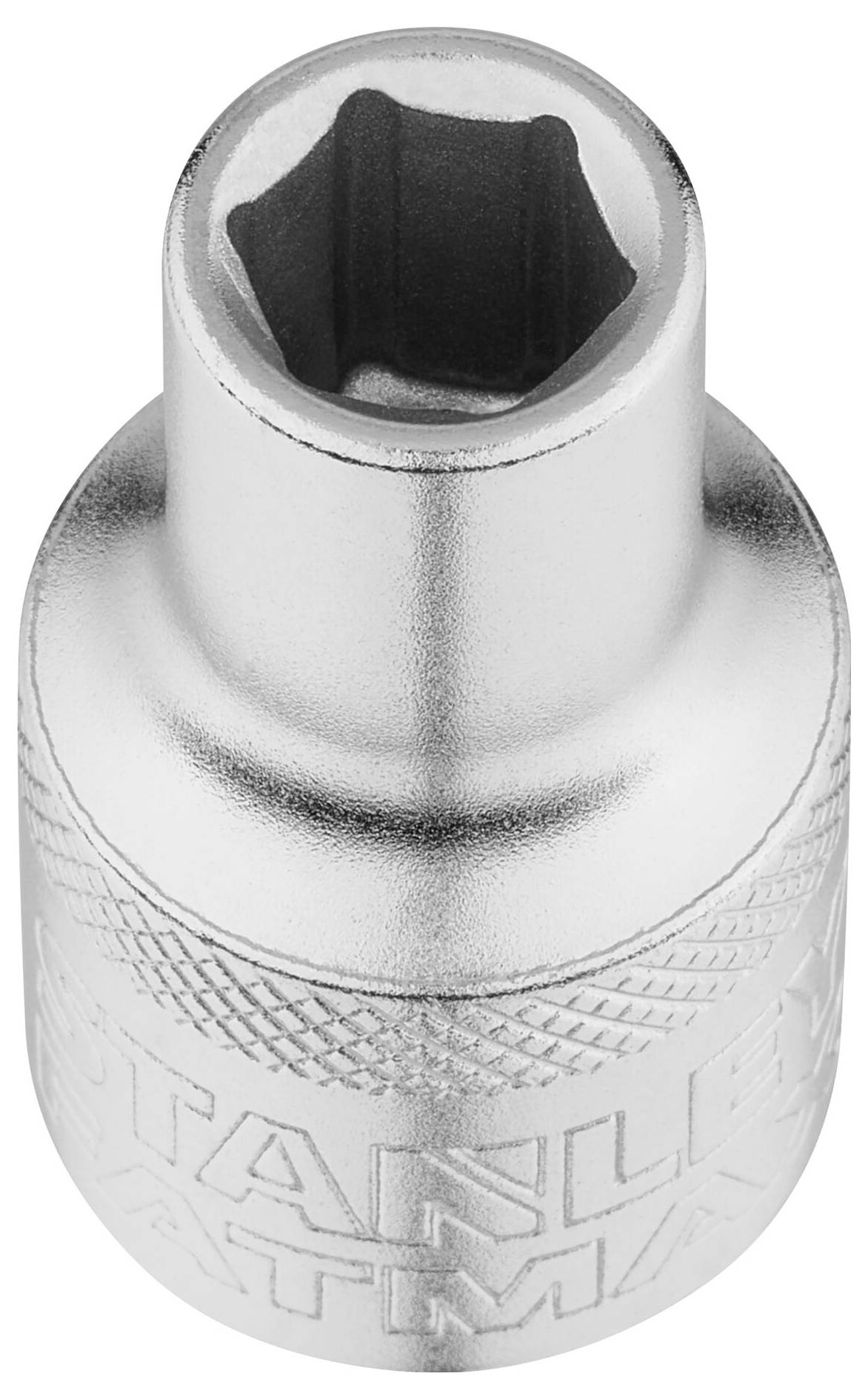 Srebrna nakrętka z sześciokątnym gniazdem wewnętrznym i żebrowaną powierzchnią dla lepszego uchwytu. Napis: 'STANLEY'.