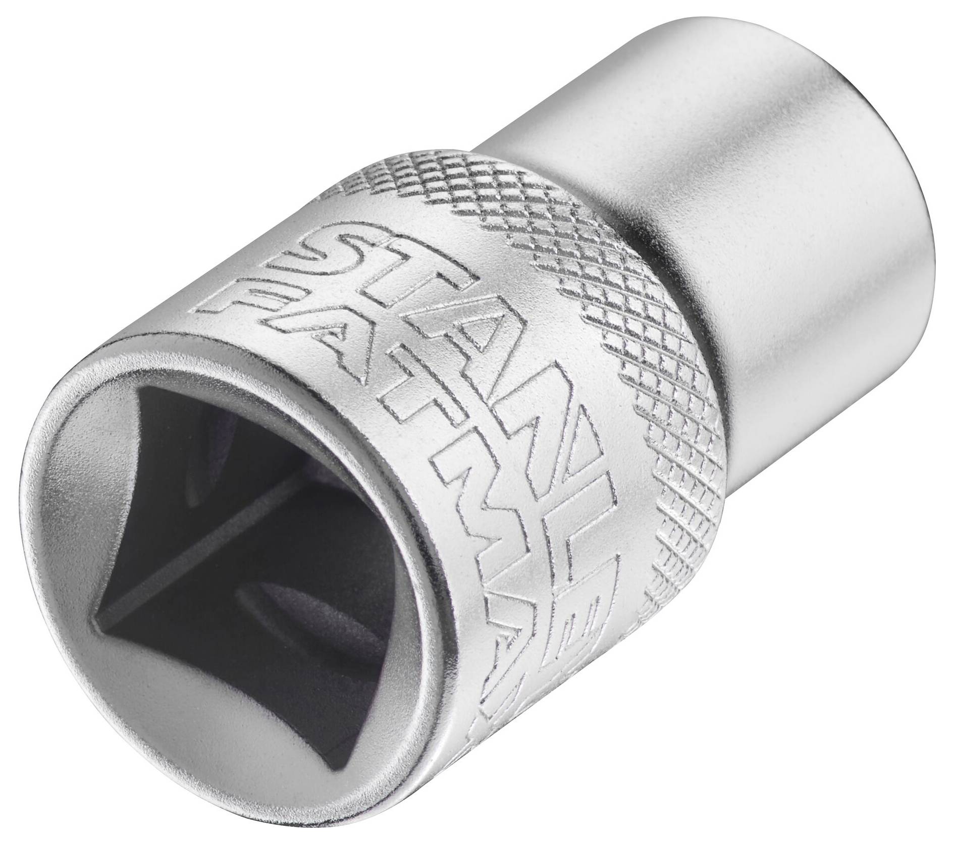 Nasadka z wytłoczonym logo 'Stanley Fatmax', o metalicznym połysku, w kształcie cylindra, z strukturyzowaną powierzchnią zapewniającą lepszy chwyt.