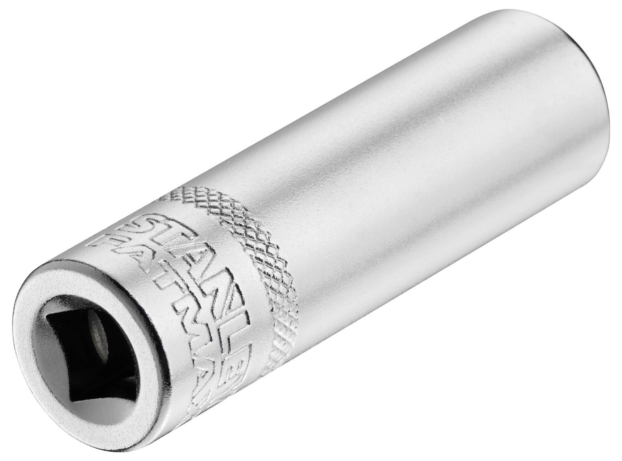 Srebrny kołek leży na białym tle. Ma karbowaną powierzchnię w pobliżu otworu i napis 'STANLEY'.