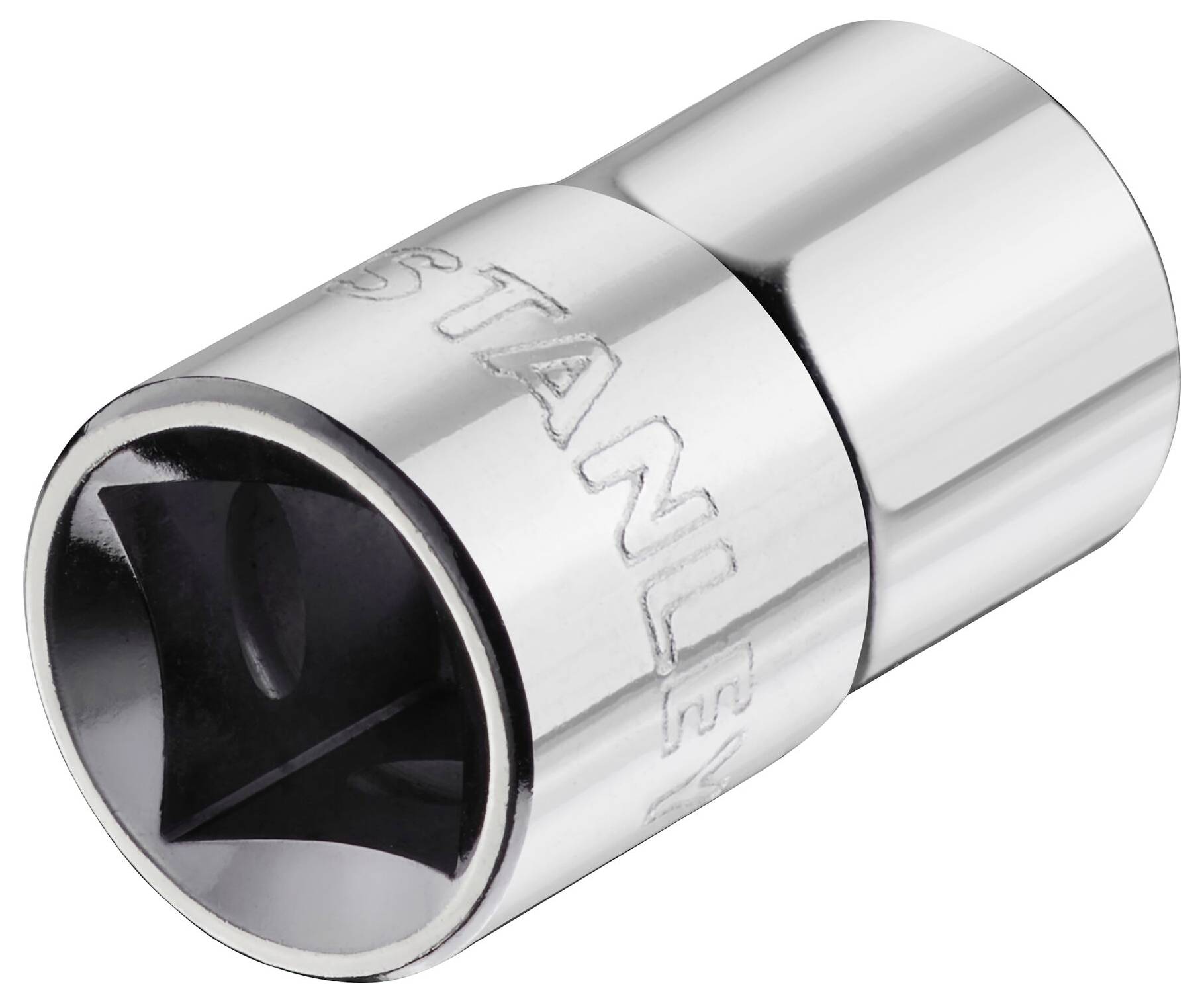 Metalowa nasadka sześciokątna, cylindryczna, z kwadratowym otworem. Napis: 'STANLEY'. Narzędzie przeznaczone do użycia z grzechotką.