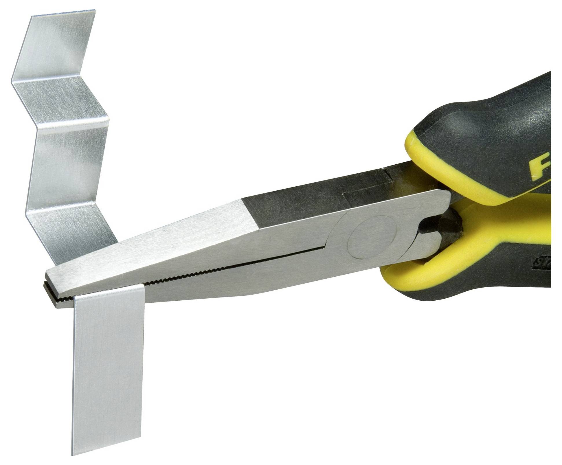 Czarne i żółte szczypce gną struktury blaszane, formując kąty i krawędzie.