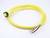 Żółty wielożyłowy kabel przyłączeniowy z czarną wtyczką i wolnymi końcówkami. Odpowiedni do instalacji i naprawy urządzeń.