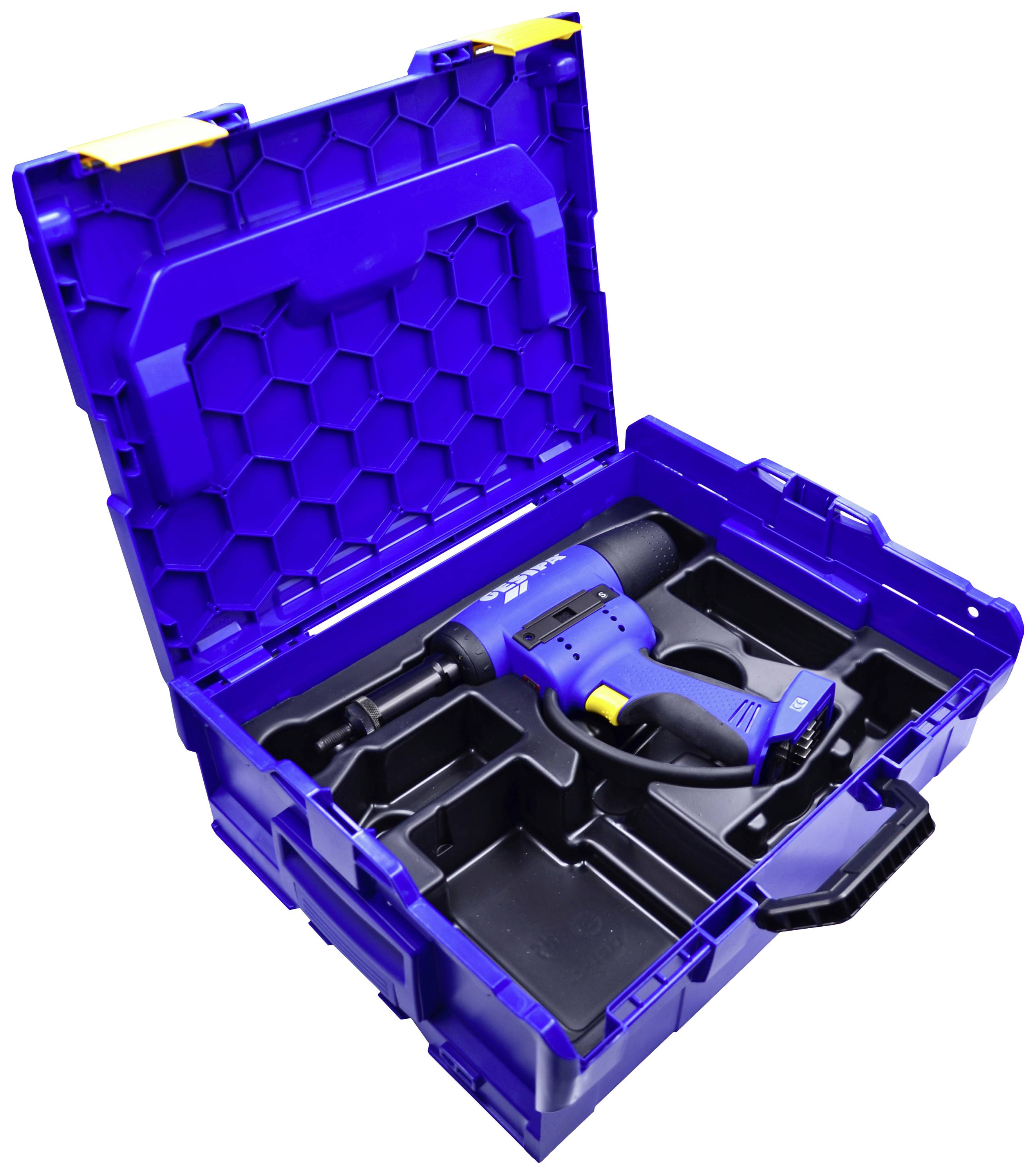 Niebieski kufer na narzędzia z niebieskim wkrętakiem elektrycznym w środku. Kufer posiada heksagonalny wzór i kilka przegródek.