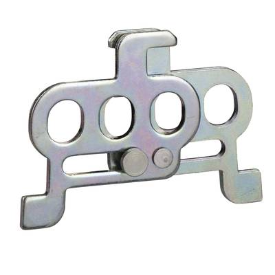 Metalowy element o złożonej formie z okrągłymi i prostokątnymi wycięciami. Wygląda na element mechanizmu lub uchwytu.