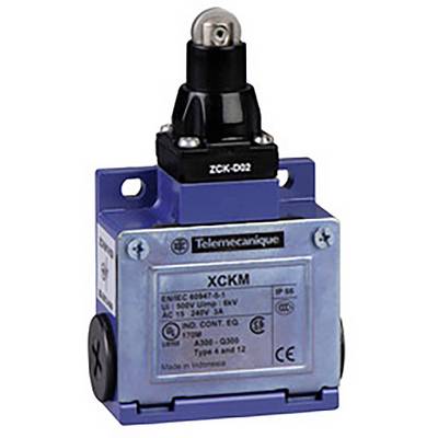 Niebieski łącznik krańcowy z czarną głowicą obrotową, model XC-KM firmy Telemecanique, zgodny z normami EN/IEC, o stopniu ochrony IP66.