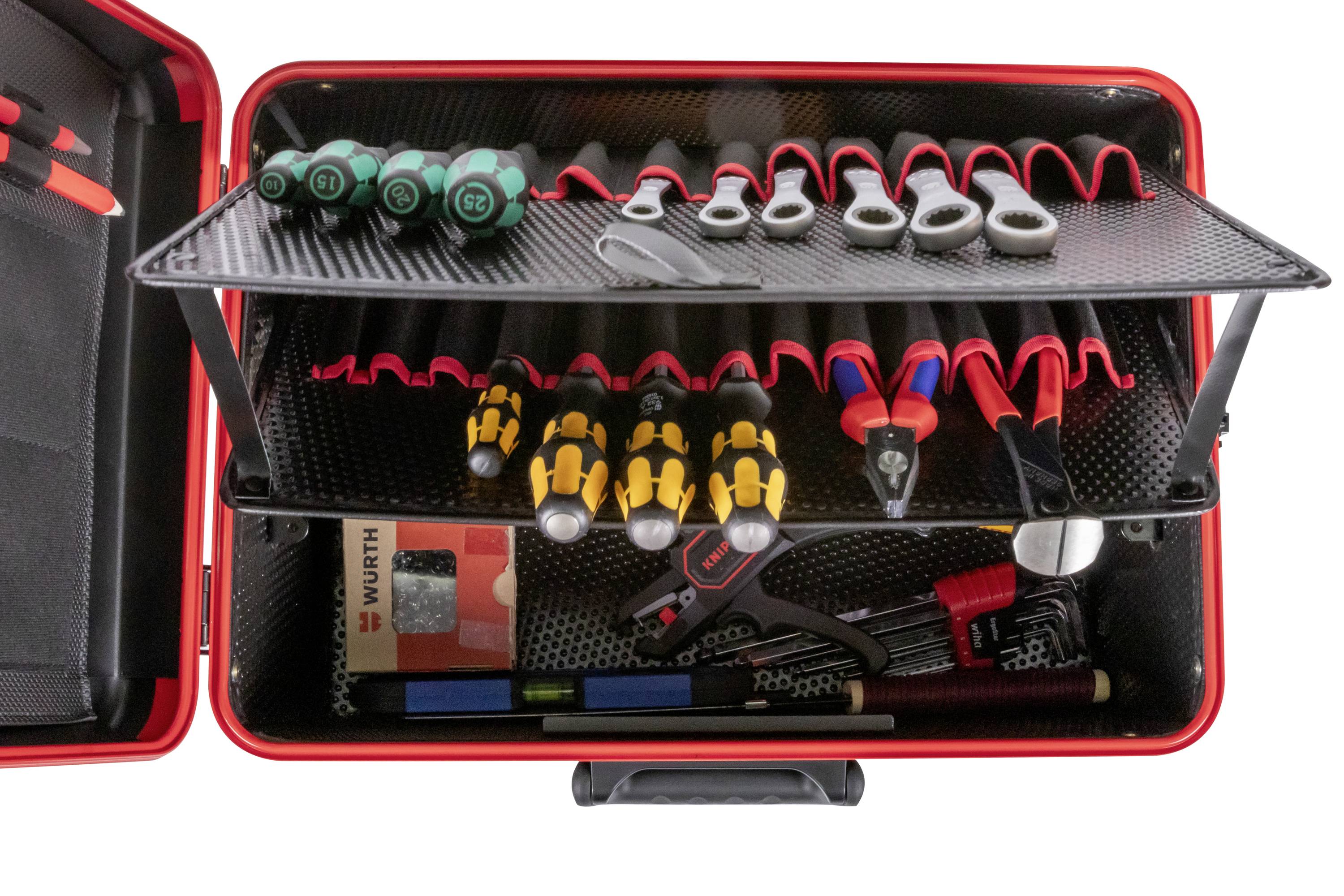 Czerwona skrzynka narzędziowa z różnymi narzędziami ręcznymi, takimi jak śrubokręty, szczypce i klucze nasadowe, zorganizowana na dwóch poziomach.