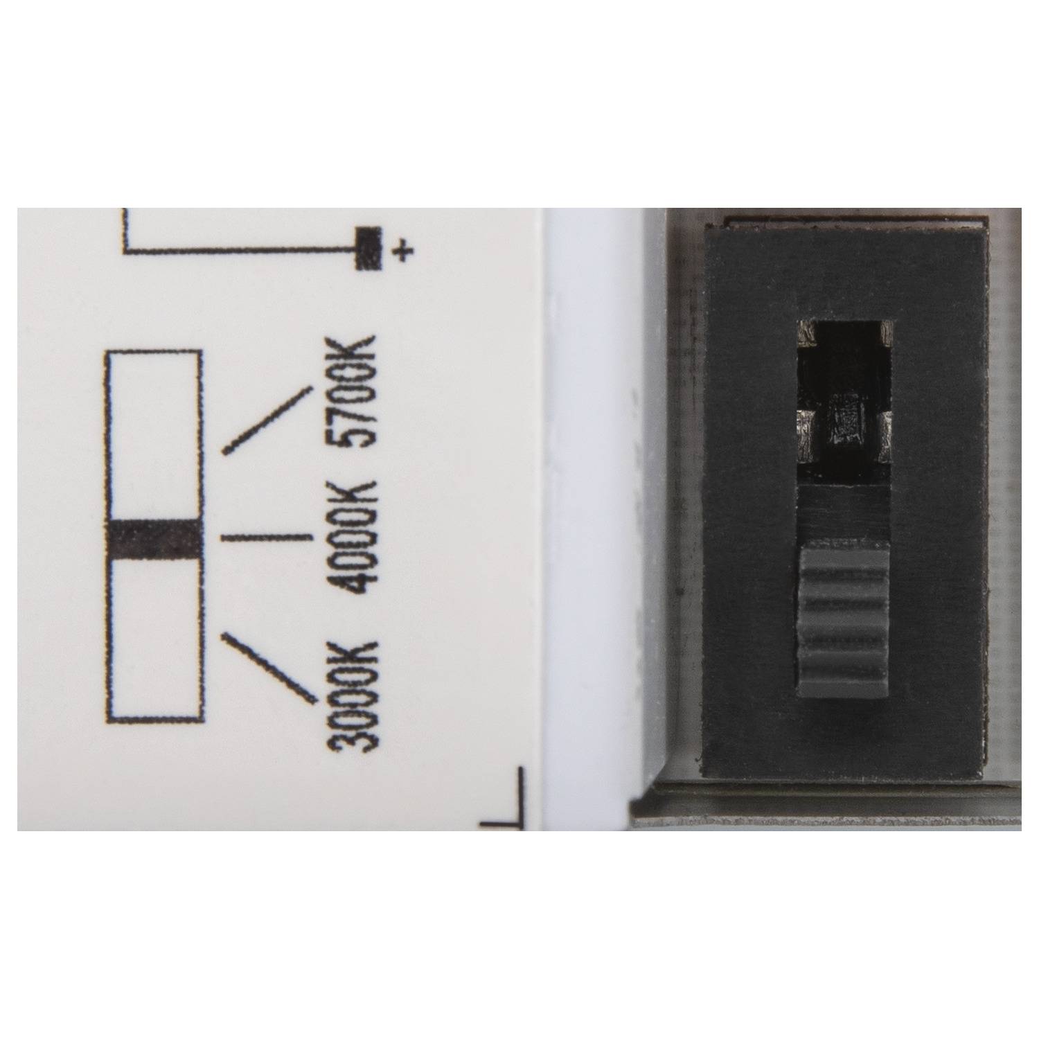 Zrzut ekranu przełącznika ze skalą temperatur barwowych: 3000K, 4000K i 5700K.