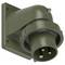 Trójbiegunowy przemysłowy wtyk elektryczny w ciemnooliwkowej zieleni, sfotografowany pod skosem od przodu. Stosowany w wytrzymałych zastosowaniach elektrycznych.