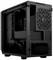 Czarna obudowa komputera z odkrytą boczną ścianką, prezentująca zarządzanie kablami i kratkę wentylacyjną. Brak widocznej zainstalowanej podzespołów.