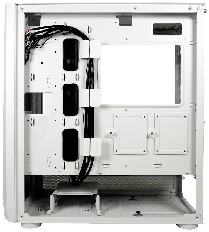 Pusty, biały wnętrze obudowy komputera PC z zaciskami do prowadzenia kabli oraz mocowaniami dla napędów i płyty głównej.