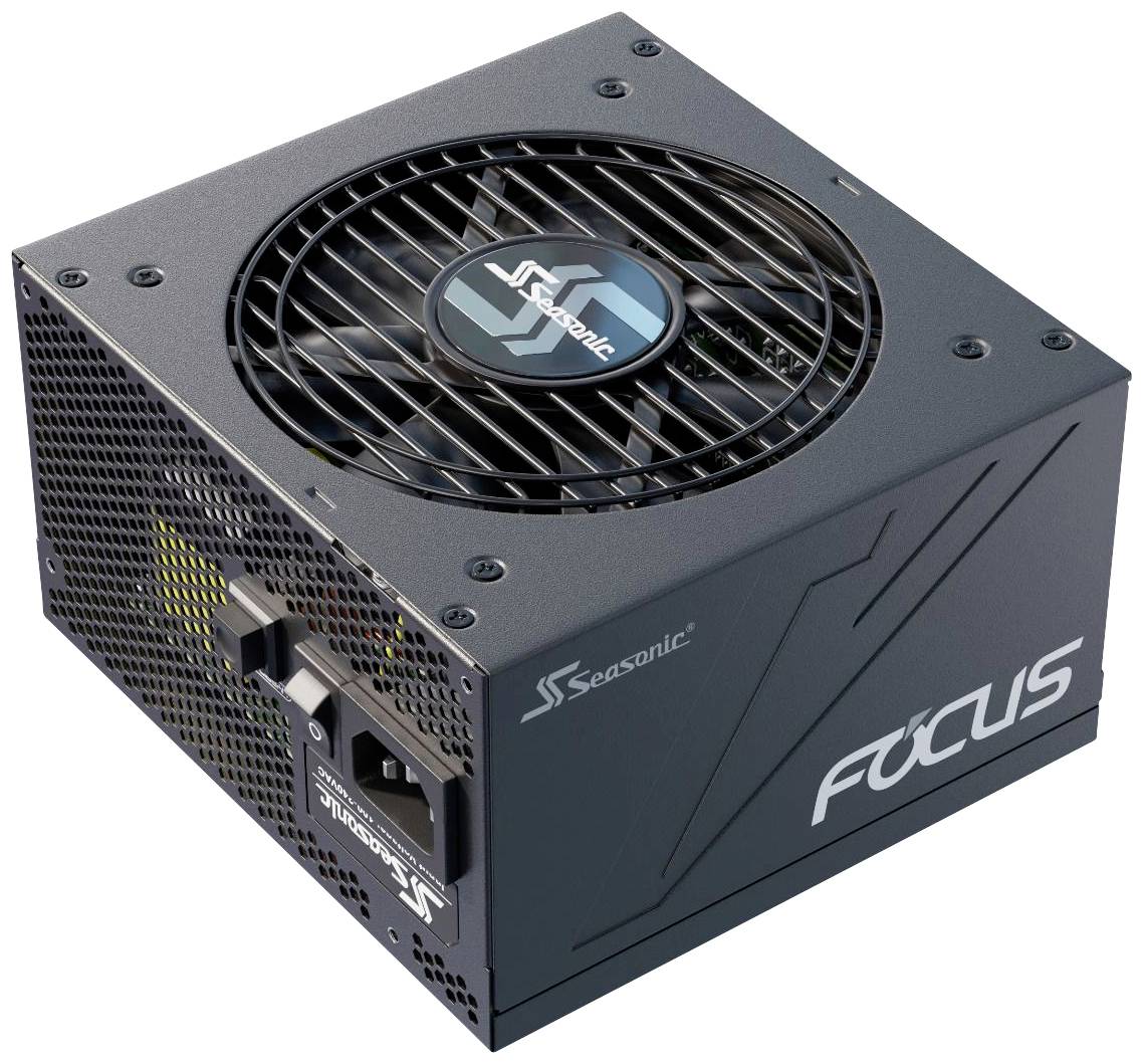 Zasilacz Seasonic, model 'Focus', prezentuje wentylator od góry oraz złącza z boku. Obudowa jest szara z logo Seasonic.