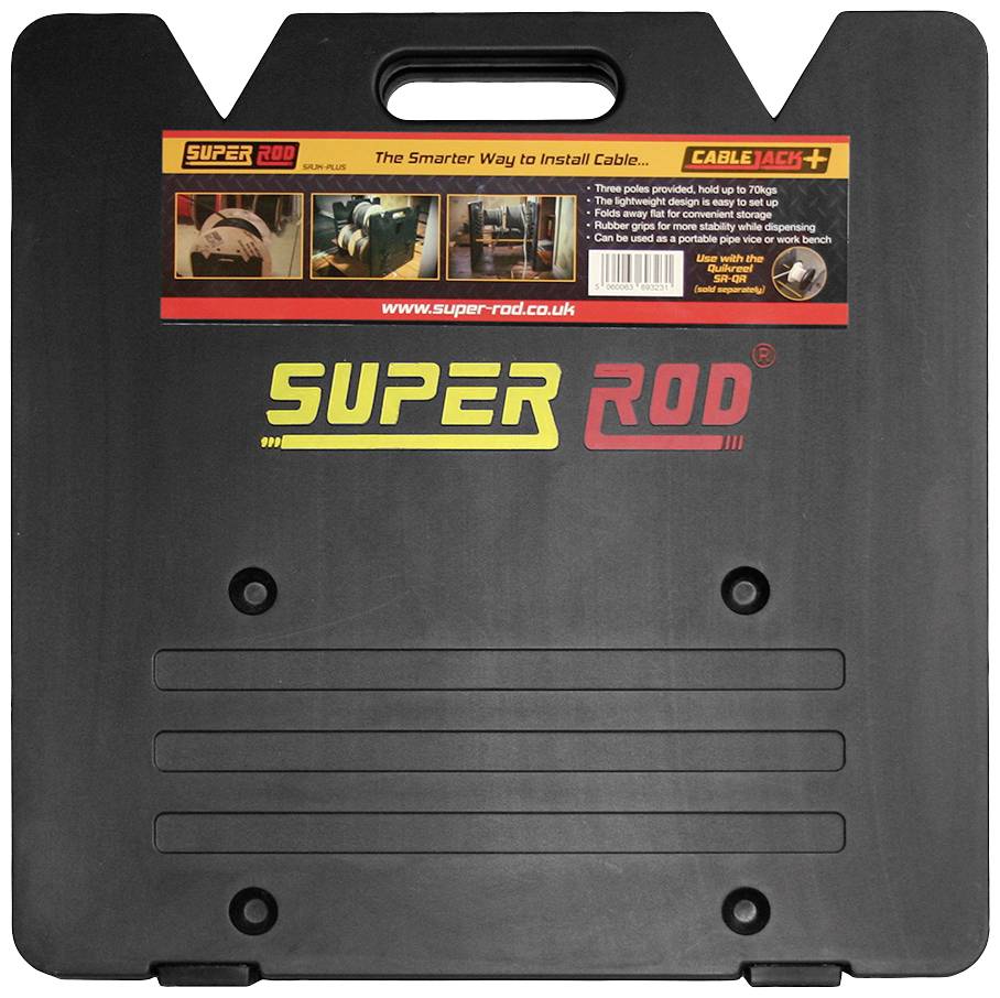Czarny kufer z uchwytem i logo 'SUPER ROD'. Naklejka na górze przedstawia obrazki i tekst dotyczące instalacji kabli.