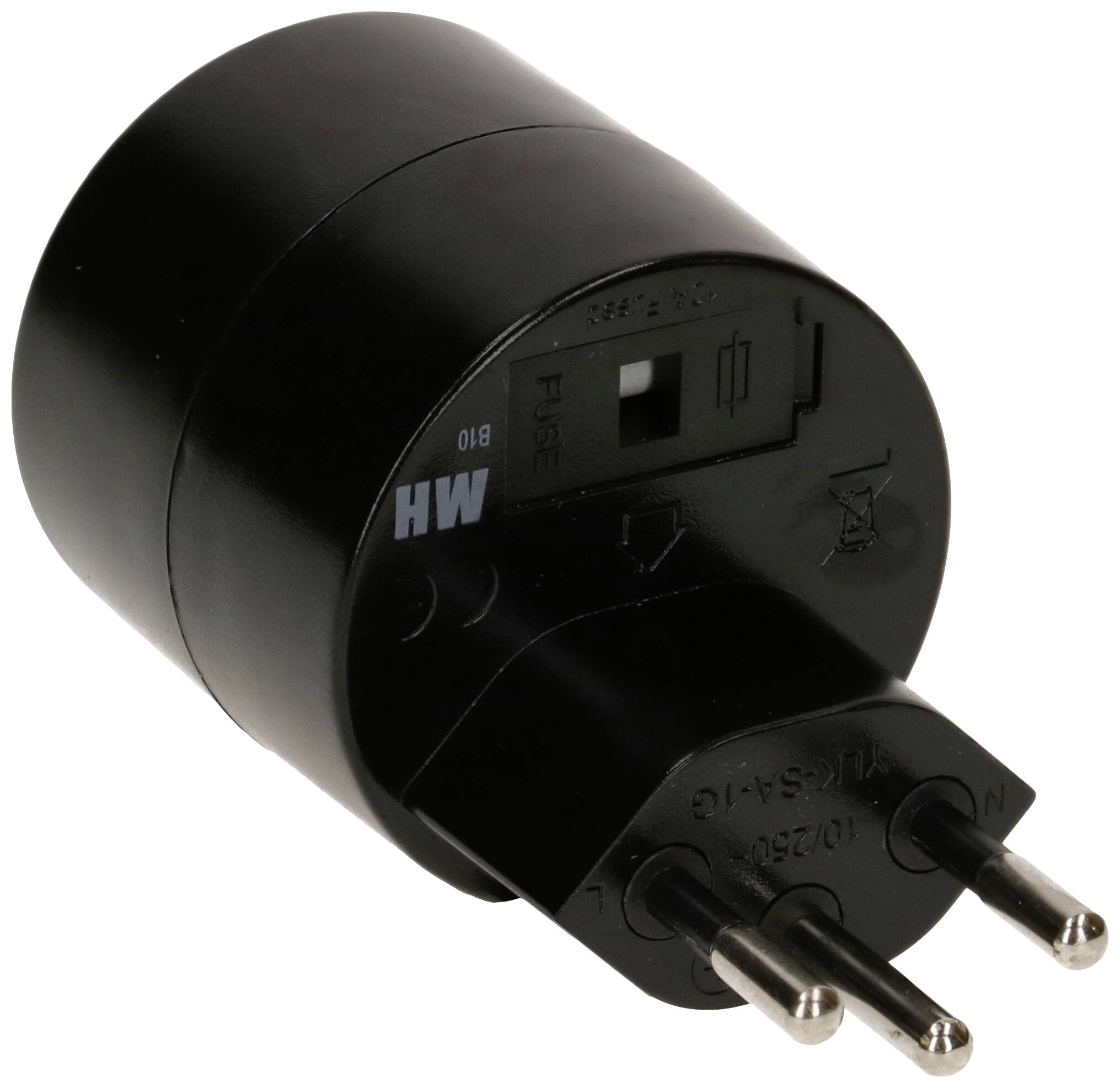 Czarny adapter wtykowy z trzema okrągłymi wtyczkami, przeznaczony do stosowania w gniazdkach elektrycznych szwajcarskich. Na górze znajduje się mały przełącznik.