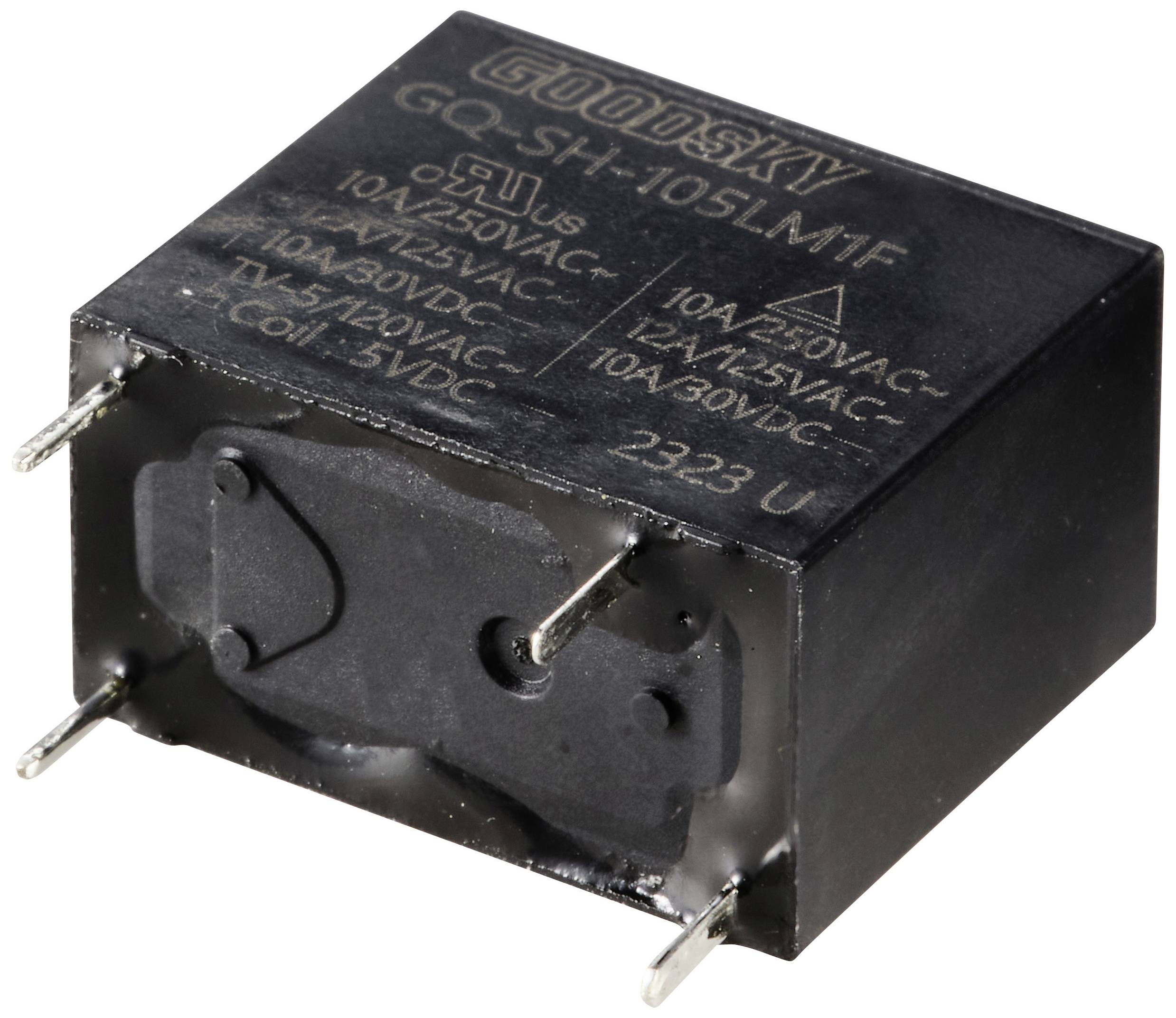 Czarne, prostopadłościenne przekaźnik z czterema metalowymi stykami, oznaczone napisem 'GOODSKY GQ-SH-105LM1F'.