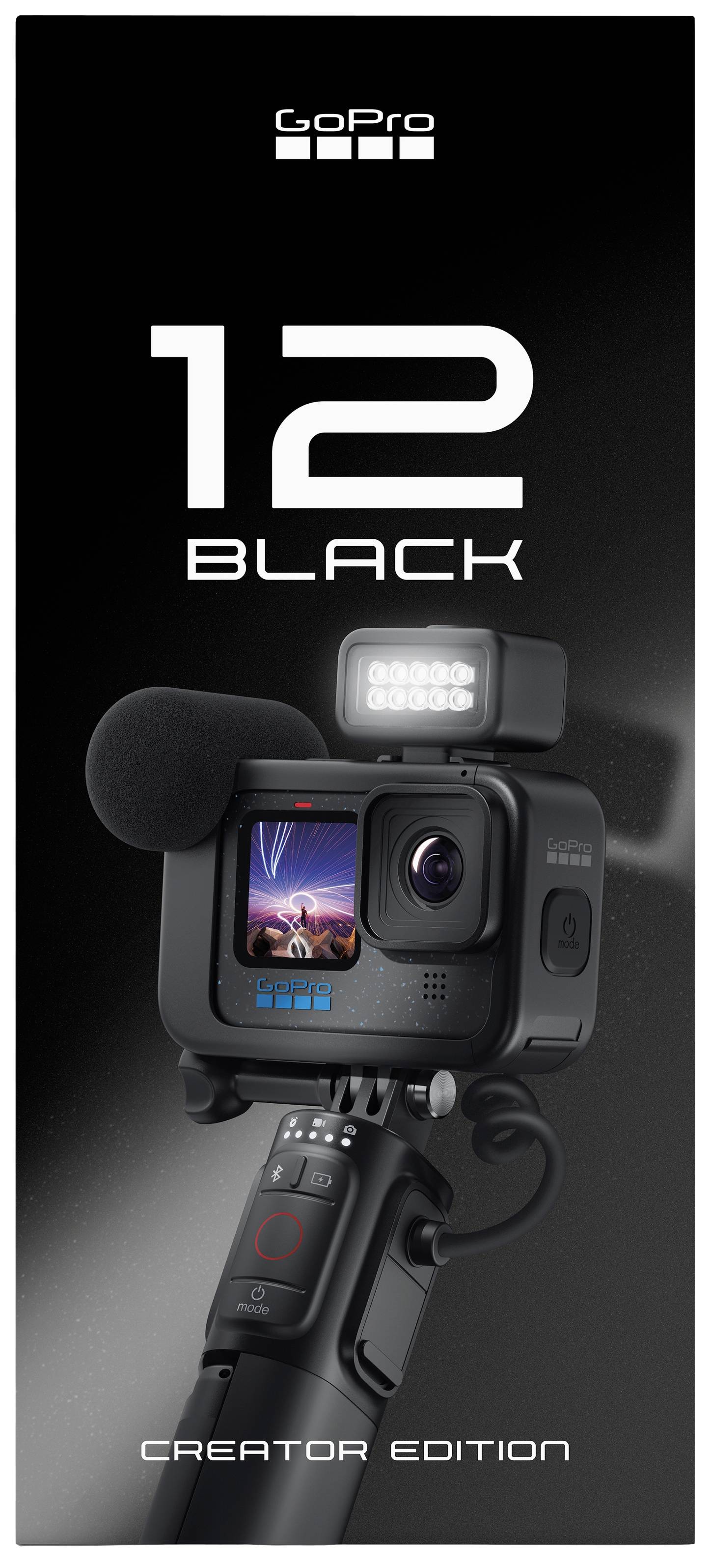Kamera GoPro 12 Black Creator Edition z mikrofonem i zestawem oświetleniowym.