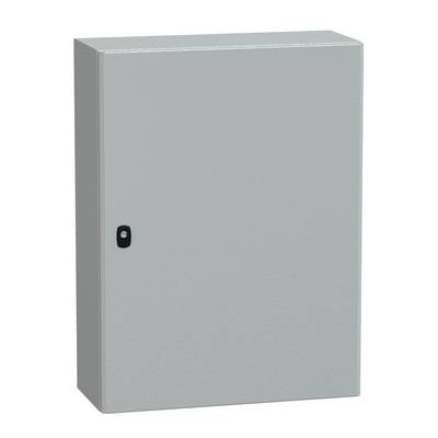 Szara metalowa obudowa z drzwiczkami, zamknięta czarną kłódką. Odpowiednia do zabezpieczania urządzeń elektrycznych lub technicznych.