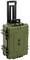 Zielony, wytrzymały walizka na kółkach z wysuwaną rączką, odpowiednia do bezpiecznego transportu delikatnego sprzętu.