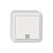 Biały włącznik światła o kształcie kwadratu, lekko zaokrąglony na narożnikach, zamontowany na ścianie.