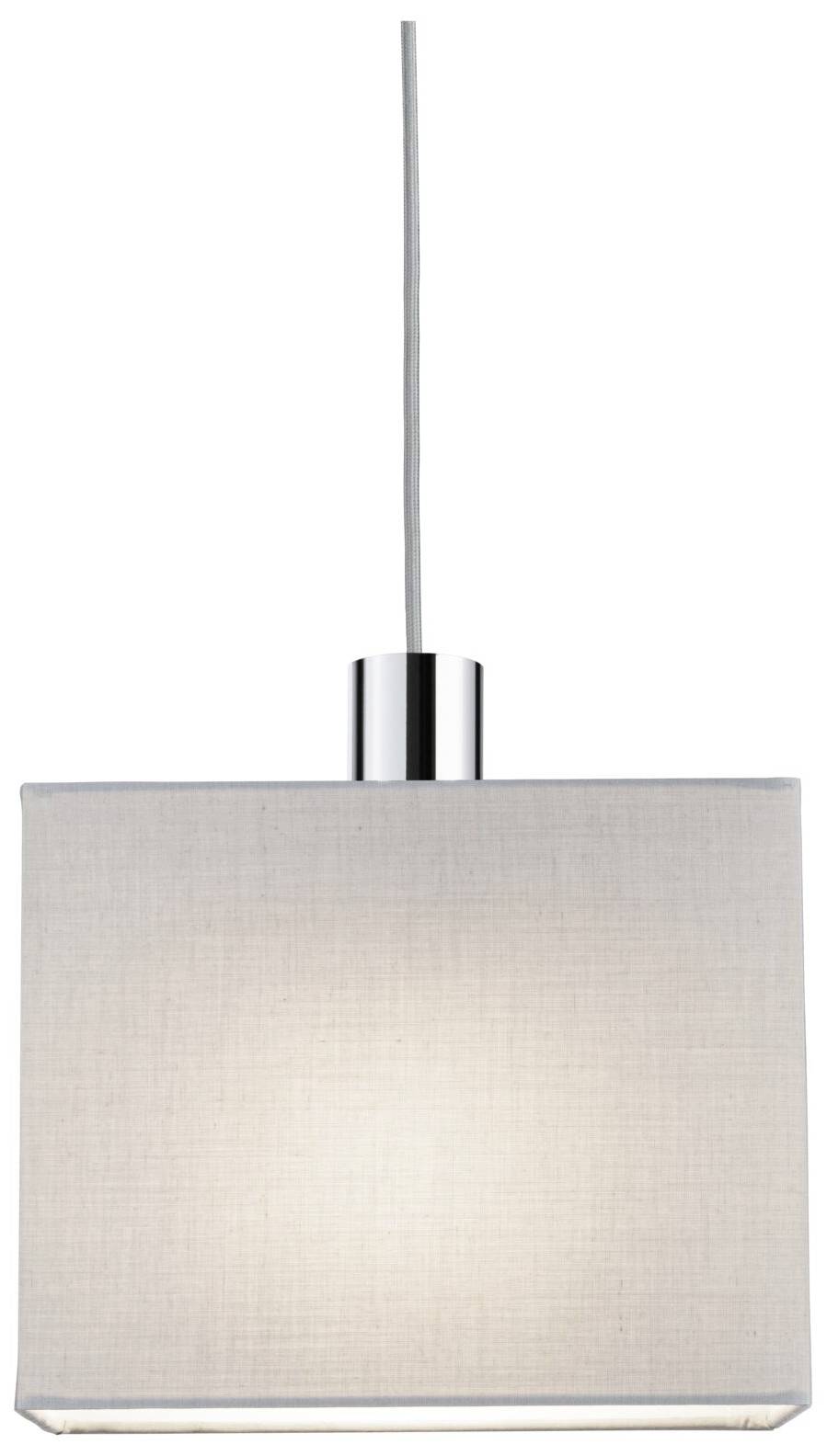 Lampa wisząca z kwadratowym abażurem z tkaniny w jasnoszarym kolorze, zamocowana na srebrnym, cylindrycznym uchwycie, z białym przewodem.