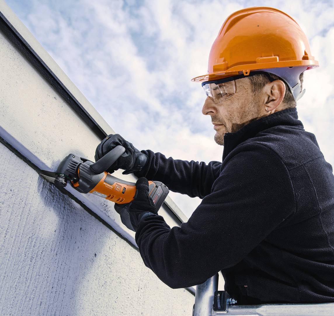 Fein AMM 700 1.7 Q 71293763000 Акумуляторний багатофункціональний інструмент, включаючи 2 акумулятори, зарядний пристрій, аксесуар