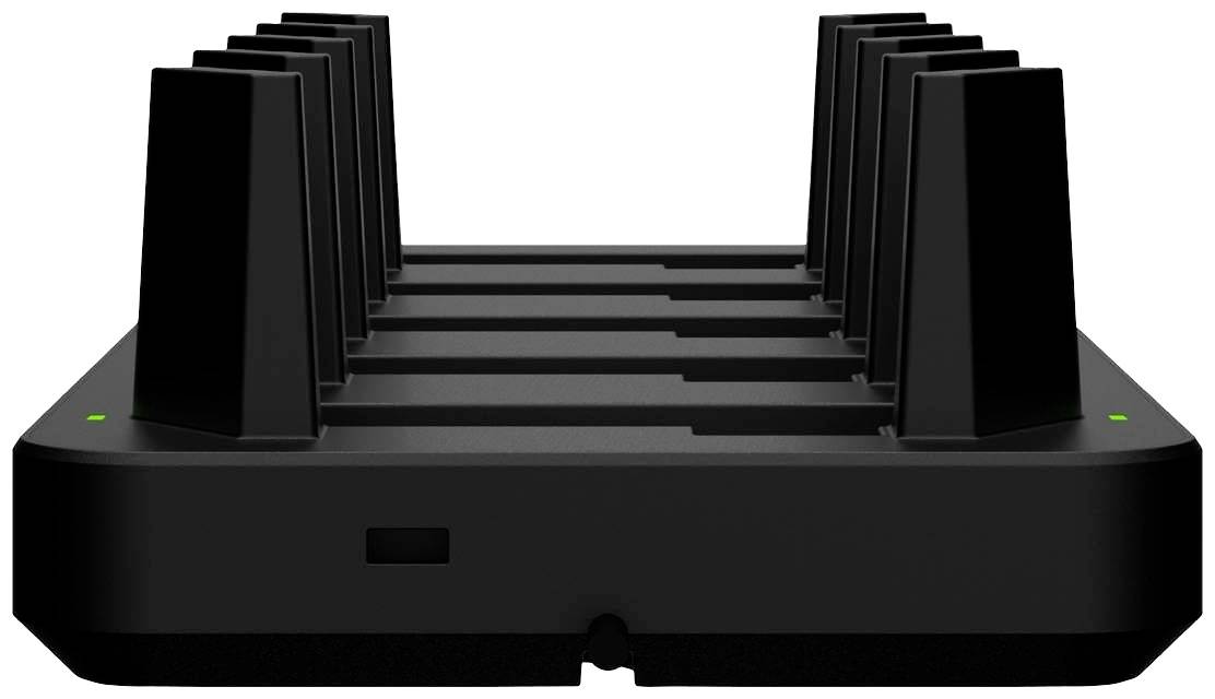 Ładowarka wieloportowa do urządzeń elektronicznych, ułożona w rzędach, wyposażona w świecące zielone wskaźniki kontrolne.