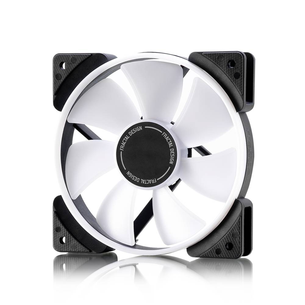 Czarno-biały wentylator komputerowy z siedmioma łopatkami wirnika, zintegrowaną obudową i logo Fractal Design, sfotografowany na białym tle.