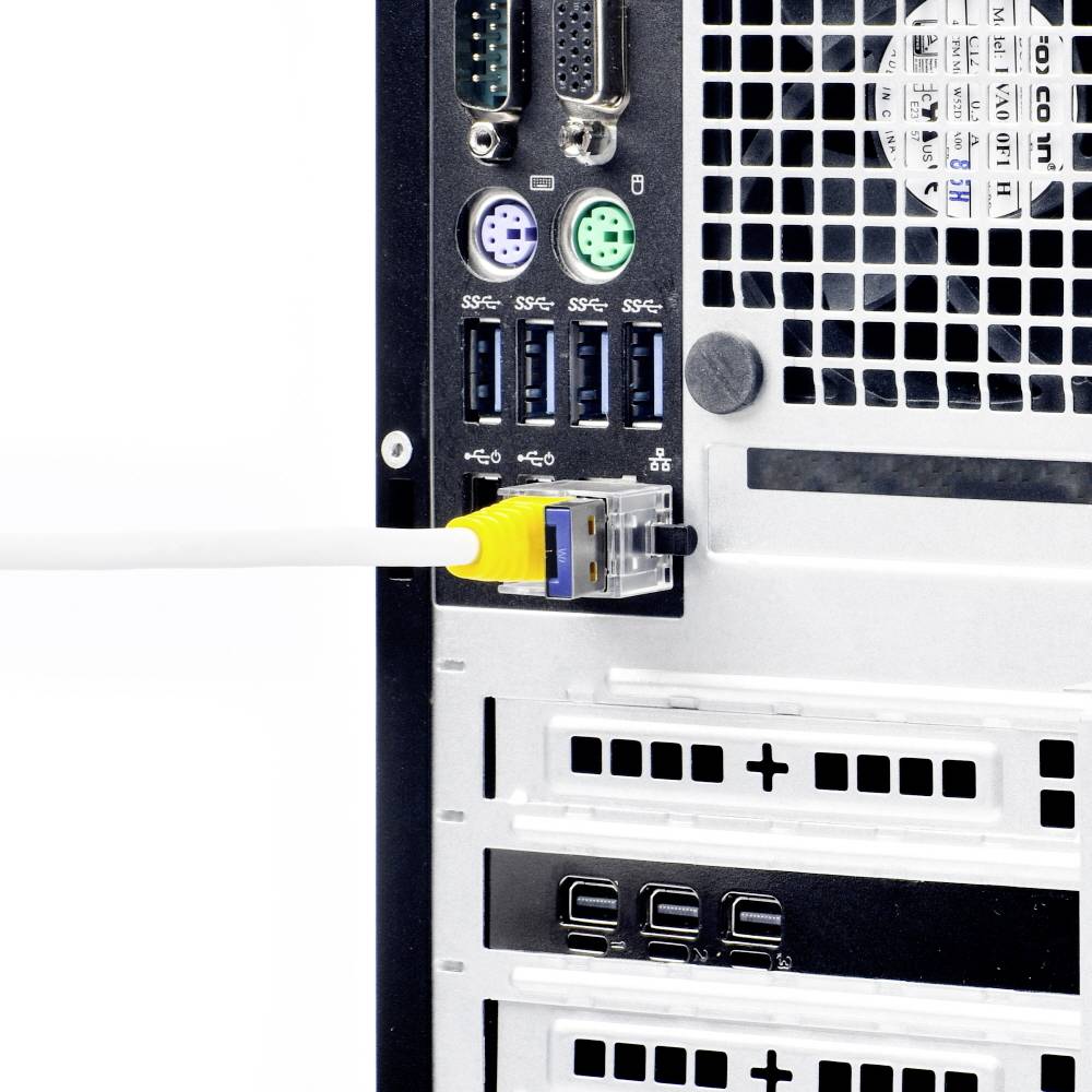 Tylna strona komputera z podłączonym żółtym kablem Ethernet. Na górze różne złącza, a poniżej kratki wentylacyjne.