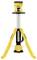 Żółty statyw z czarno-srebrną teleskopową kolumną, z widocznym logo marki, stojący na trzech stabilnych nogach do użytku narzędziowego.