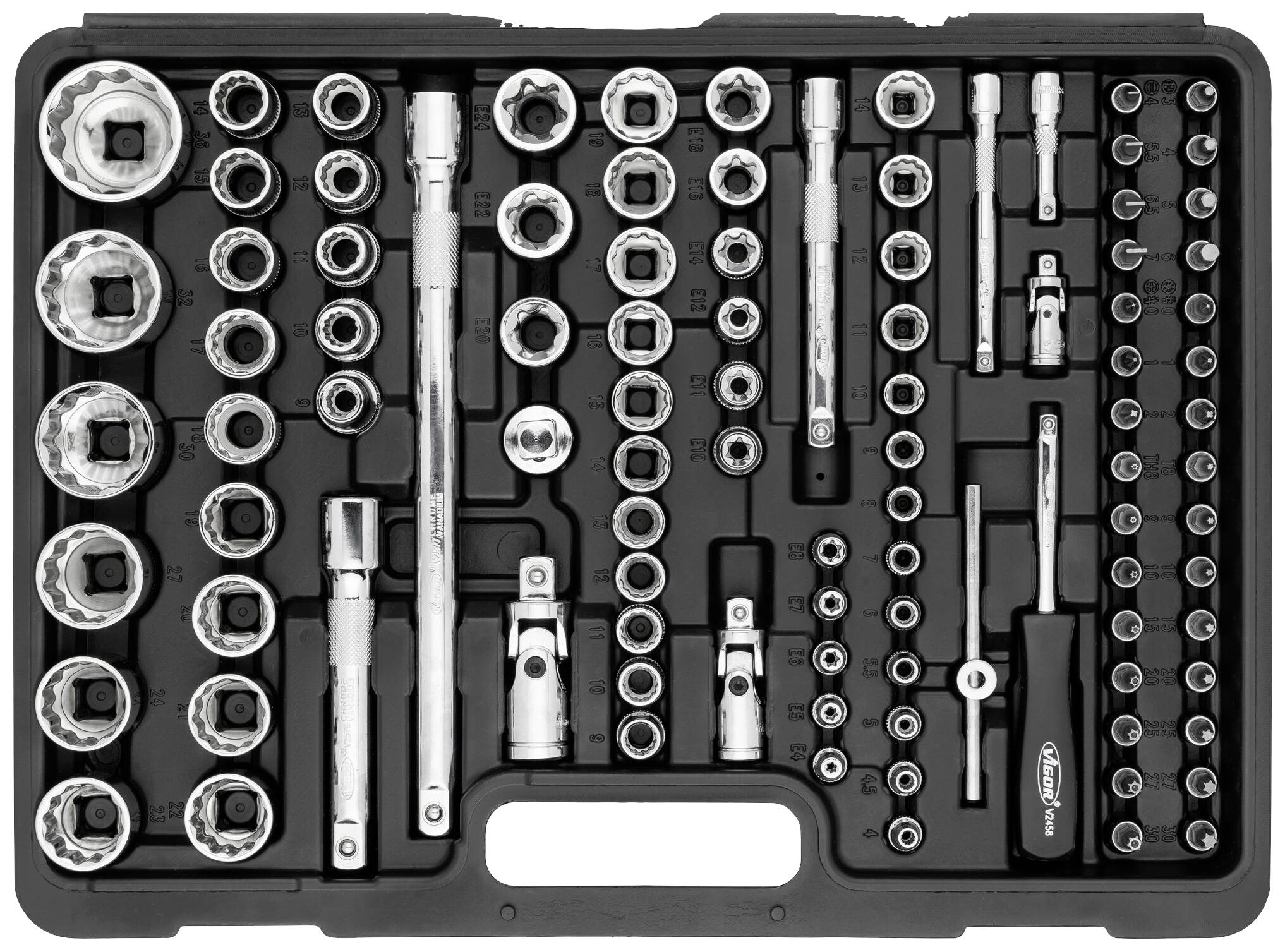 Zestaw kluczy nasadowych w walizce, składający się z różnych rozmiarów nasadek i grzechotek ułożonych w uporządkowanych rzędach.