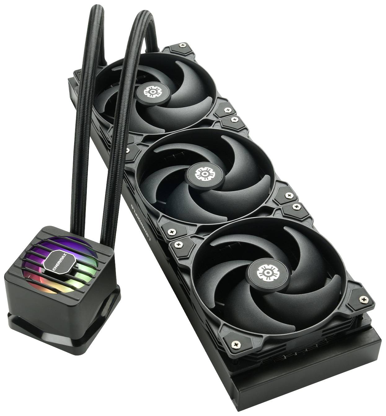Chłodnica wodna do komputera z trzema wentylatorami i oświetlonym diodami RGB obudową pompy. Stosowana głównie do chłodzenia procesorów komputerowych.