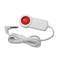 Biały kabel zakończony dużą wtyczką jack i okrągłym, czerwonym elementem z wygrawerowanym stylizowanym symbolem.