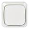 Biały, kwadratowy włącznik światła o zaokrąglonych krawędziach i połyskującej powierzchni.