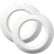 Dwa okrągłe, białe elementy z otwartym środkiem, prawdopodobnie deski sedesowe, ułożone jedna na drugiej.