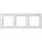 Potrójny, prostokątny, biały ramka na zdjęcia bez obrazu, odpowiednia dla fotografii lub dzieł sztuki w orientacji poziomej.