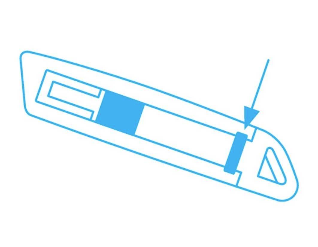 Stylizowana ilustracja silnika rakietowego skierowanego od lewej do prawej strony. Strzałka wskazuje na jeden z elementów silnika.