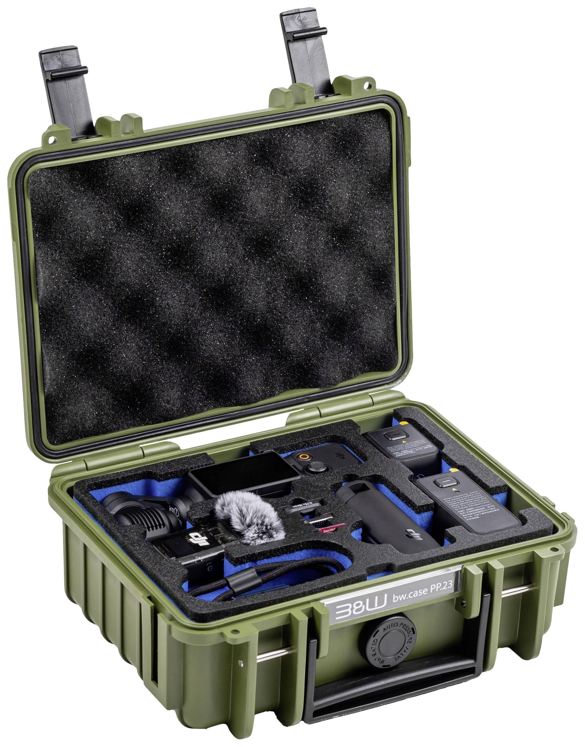 Otwarty, zielony twardy kufer z wyściółką z pianki, wypełniony sprzętem fotograficznym: aparat fotograficzny, mikrofon i akcesoria.