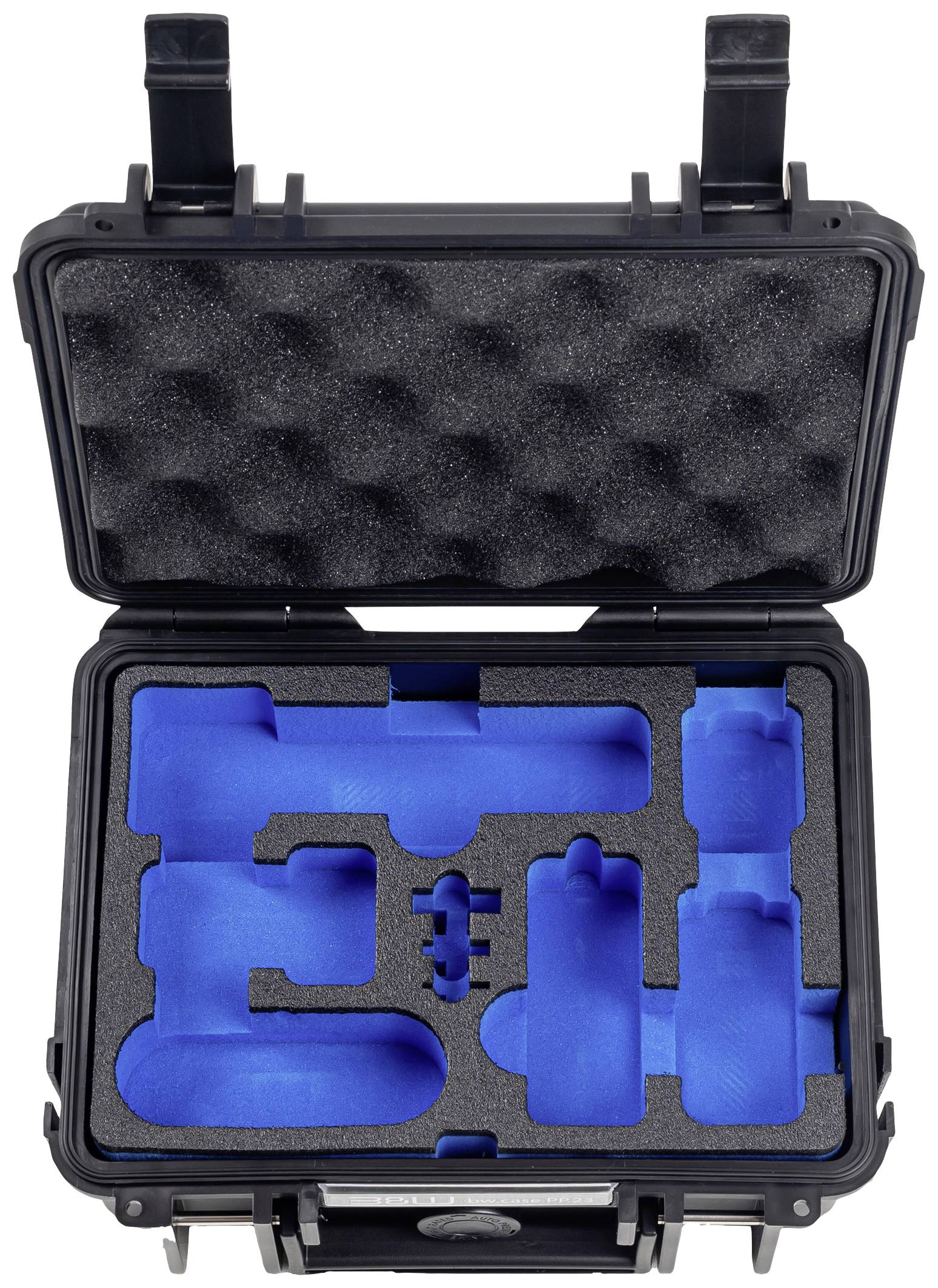 Otwarty, czarny kufer z niebieską, ochronną wewnętrzną wyściółką przeznaczony dla urządzeń elektronicznych. Wyposażony w piankowo-gąbczastą wyściółkę w pokrywie.