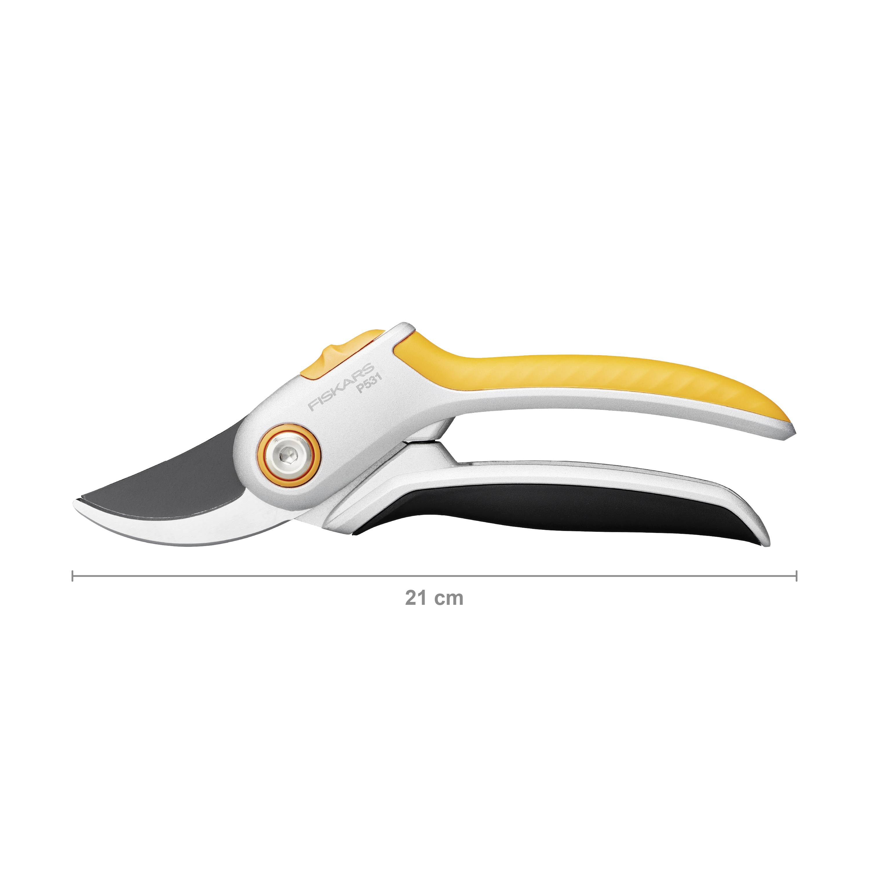 Садовий секатор Fiskars 1057168 Plus™ P531 210 мм
