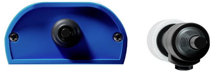 Porównanie dwóch drążków sterowych, jednego niebieskiego z zaokrąglonym wierzchołkiem i dwoma śrubami oraz drugiego czarnego z teksturowanym uchwytem, widzianych z góry.