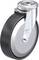 Przemysłowe kółko skrętne z czarnym kołem i srebrną metalową obudową. Odpowiednie do stosowania w urządzeniach transportowych lub elementach meblarskich.