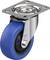 Przemysłowe metalowe koło jezdne z niebieską gumową powłoką, zamocowane na stalowej płycie z łożyskiem kulkowym, przeznaczone do transportu ciężkich ładunków.