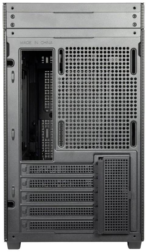 Tylna część obudowy komputera z kratką wentylacyjną i kilkoma slotami na karty rozszerzeń.