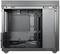 Czarna obudowa komputera z otwartym panelem bocznym prezentuje pusty wnętrze przygotowane do montażu podzespołów, z widocznymi kablami w dolnej części.