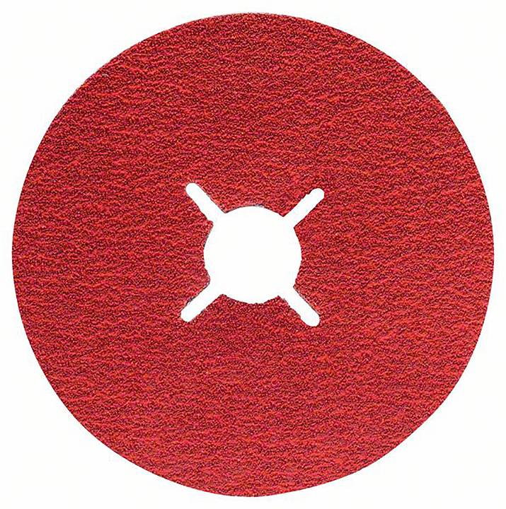 Czerwona, okrągła tarcza papieru ściernego z otworem krzyżowym pośrodku, odpowiednia do przemysłowych zastosowań szlifierskich.